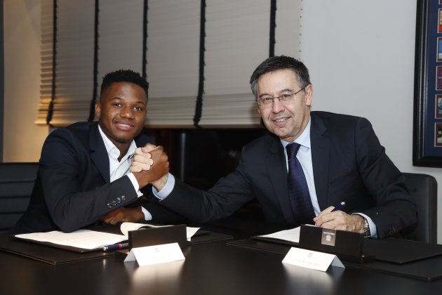 Ansu Fati renueva Josep Maria Bartomeu Barca FC Barcelona