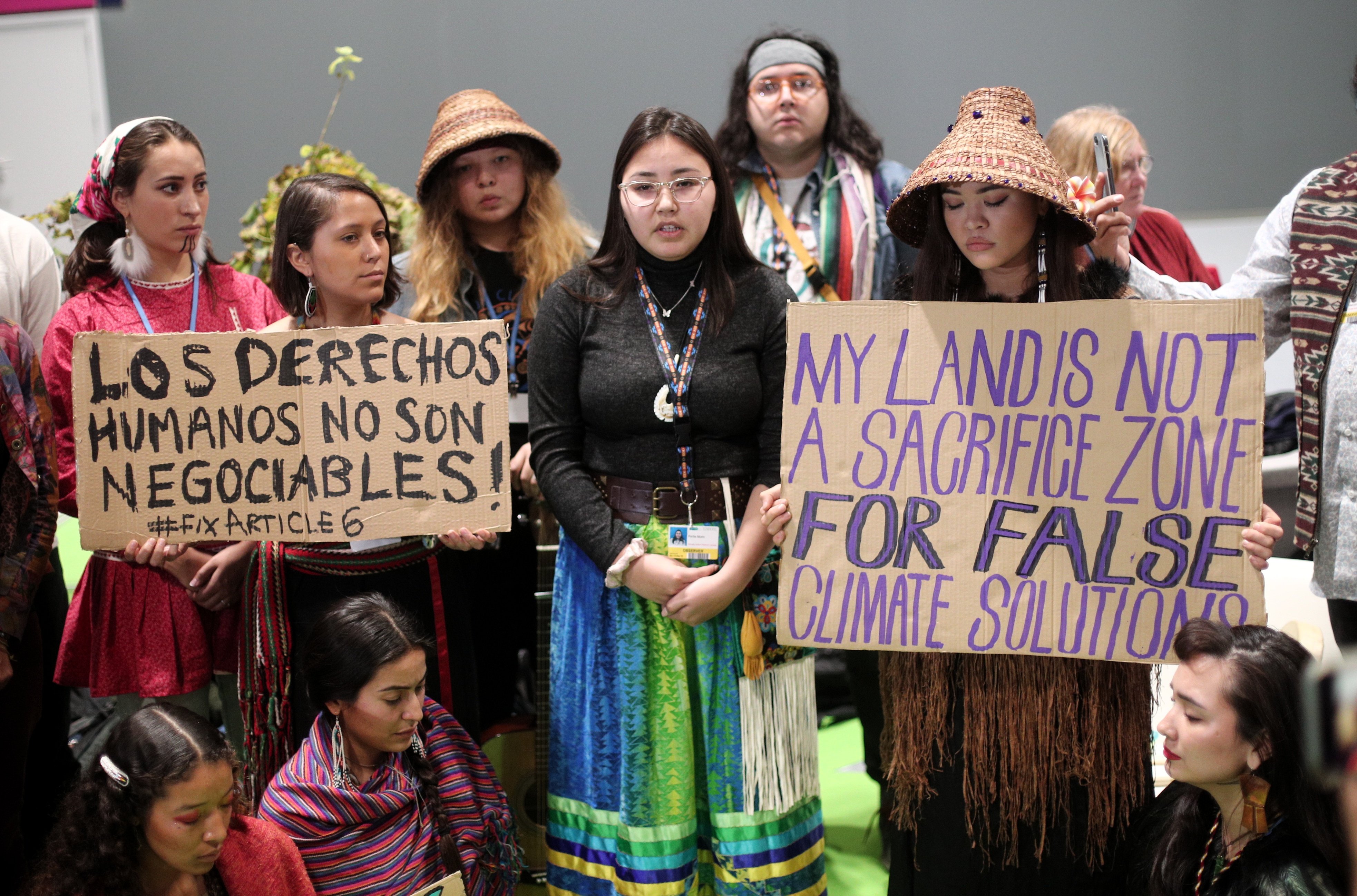 Indígenes denuncien que es violen drets humans "en nom del canvi climàtic"