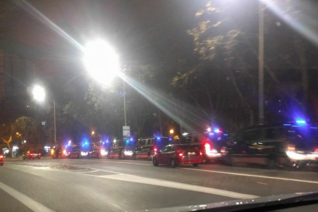 furgons mossos meridiana - meridiana resisteix
