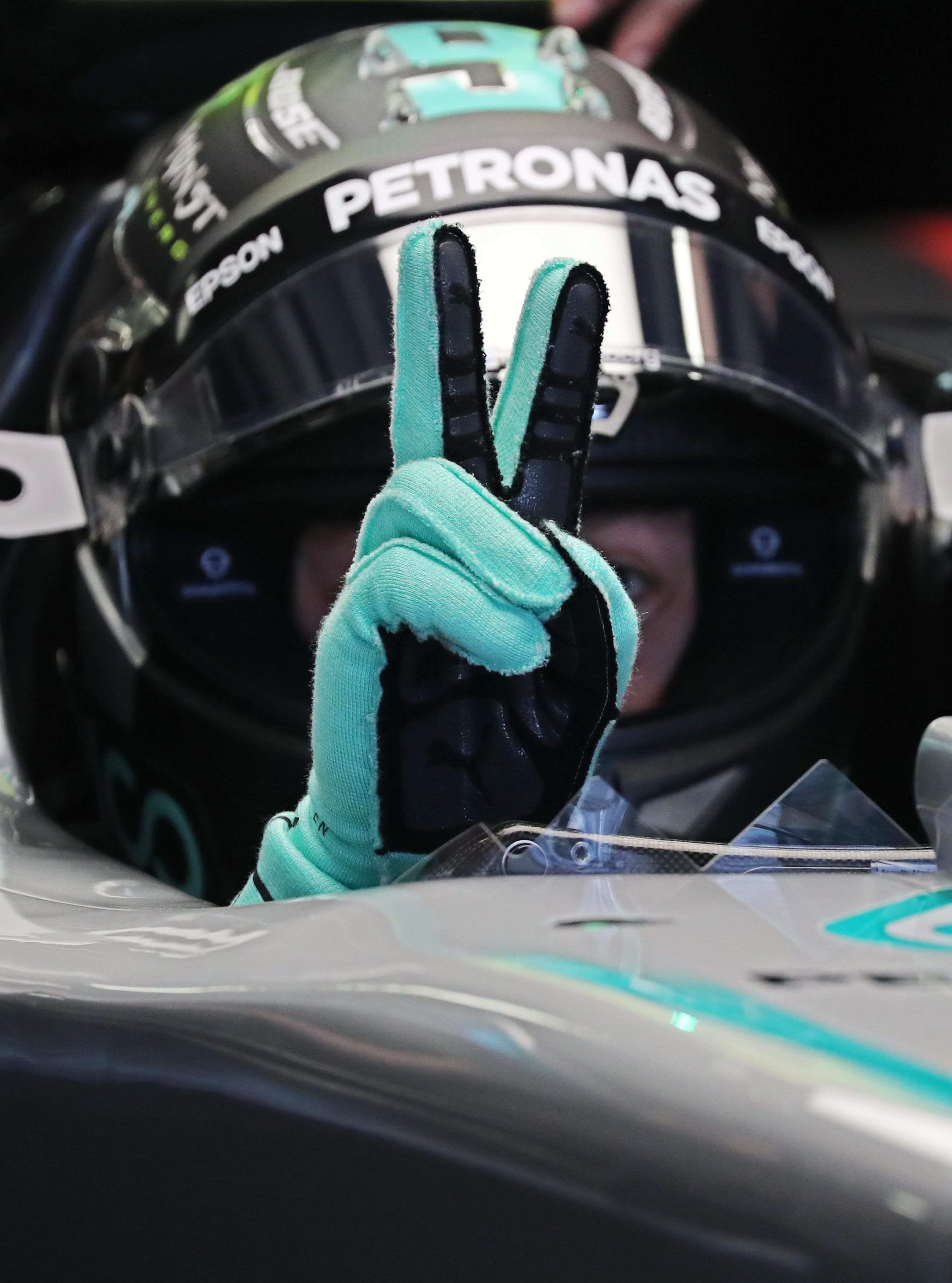 Rosberg fa la pole en territori Hamilton