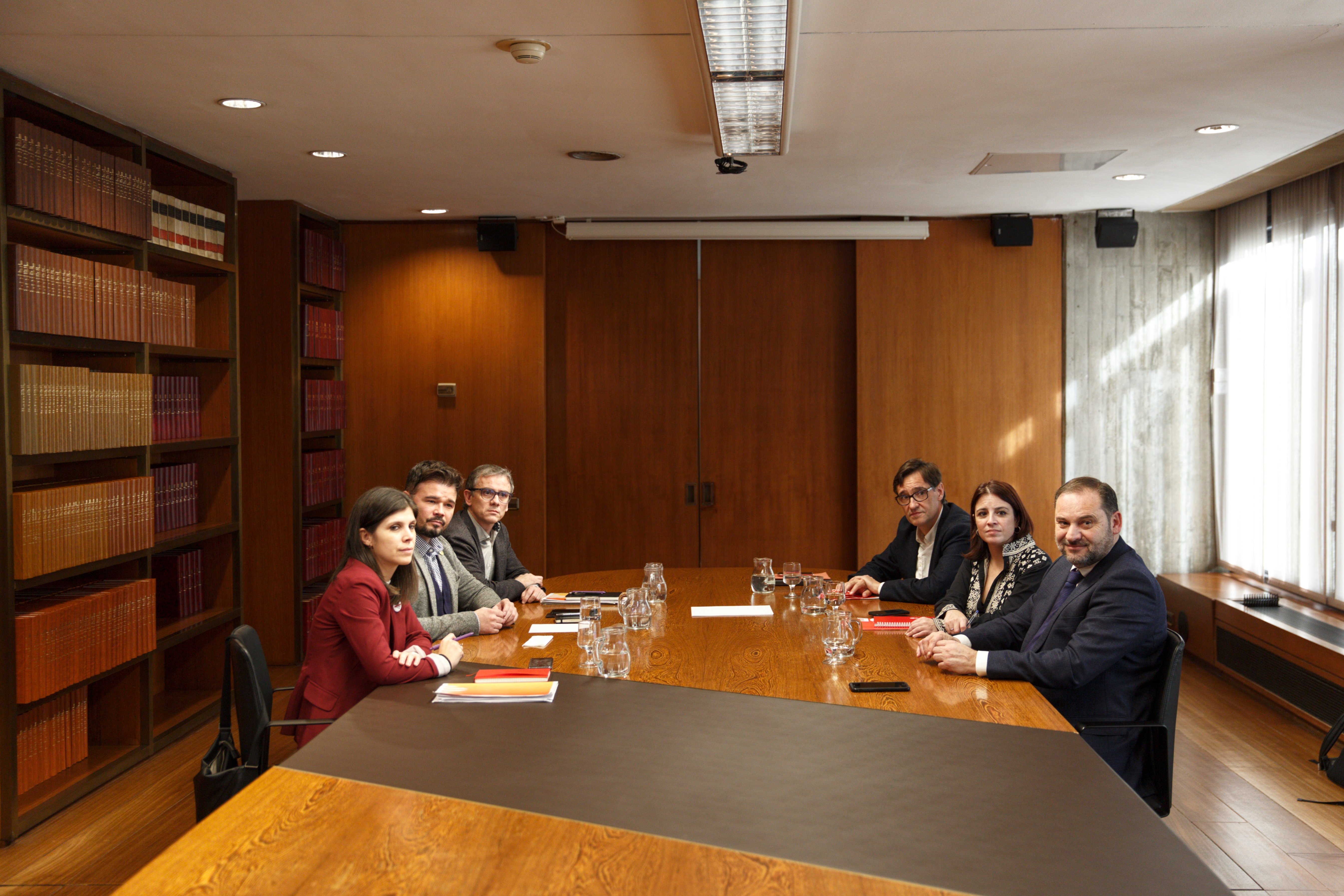 Acuerdo ERC-PSOE: activación de la mesa de diálogo en 15 días y consulta