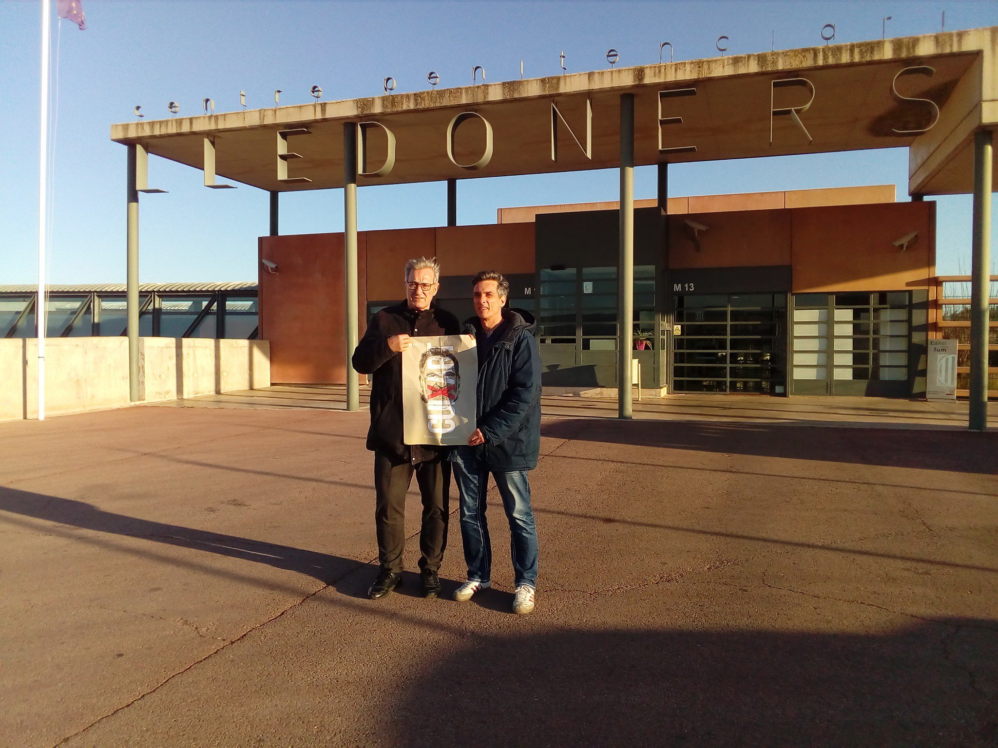 El presidente de Die Linke visita Cuixart en Lledoners