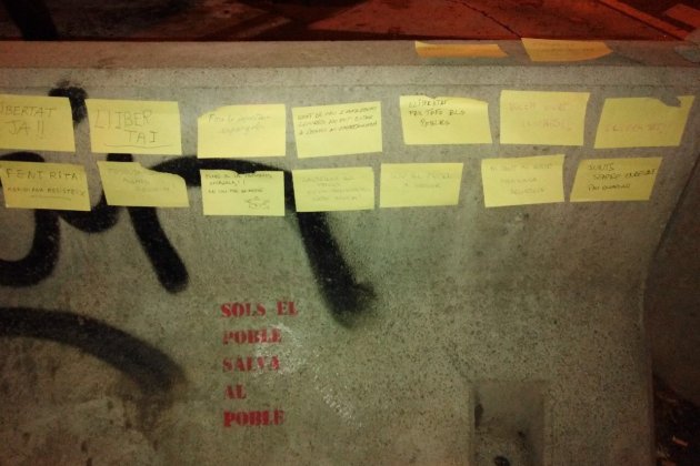 lennon wall meridiana - meridiana resisteix lennon wall meridiana - meridiana resisteix