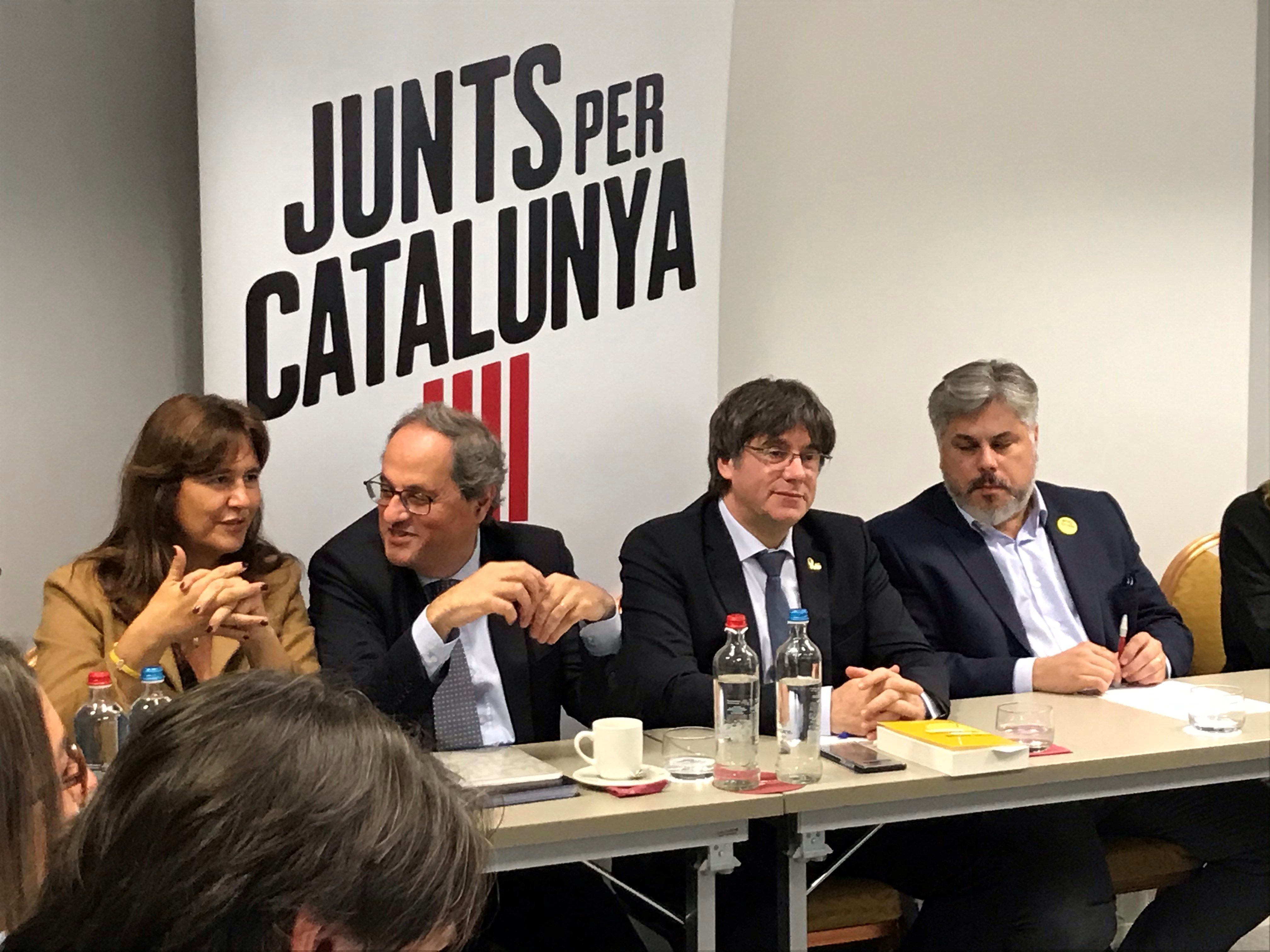 Puigdemont sostiene que "no tenía sentido" no declarar la independencia