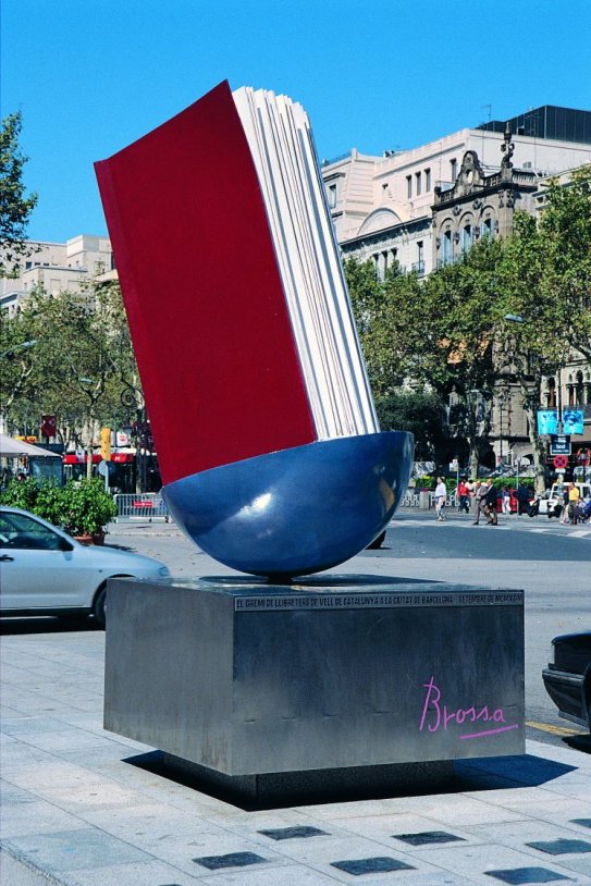 Monument al Llibre (1994). Joan Brossa. Gran Via de les Corts Catalanes (Antonio Lajusticia Ajuntament de Barcelona)