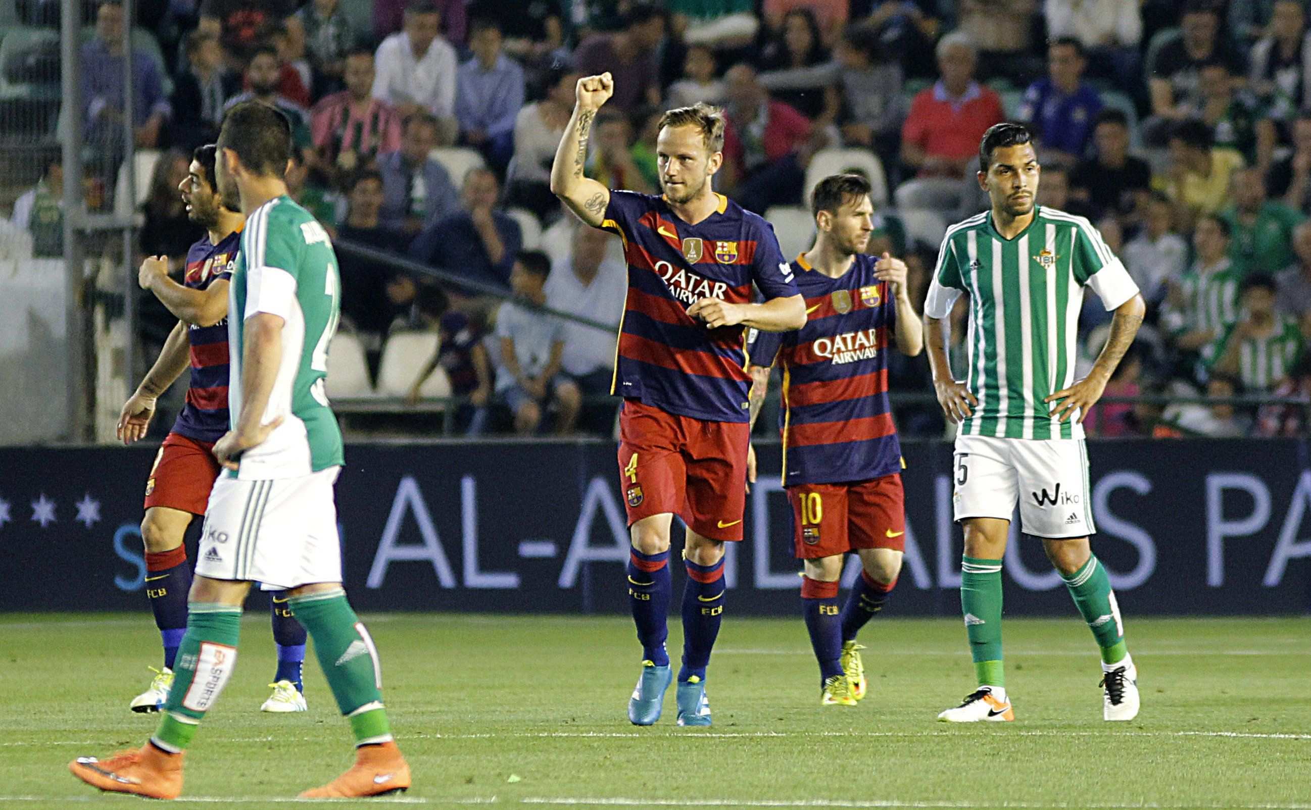 Victòria del Barça i mitja Lliga