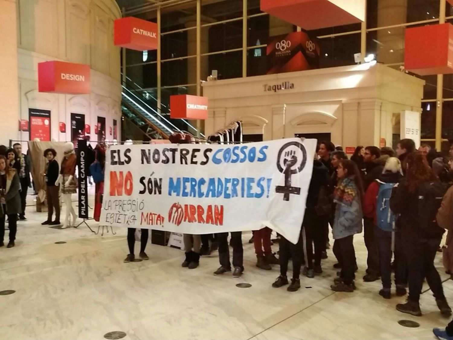 VÍDEO: Arran se manifiesta contra la pasarela del 080 en el TNC