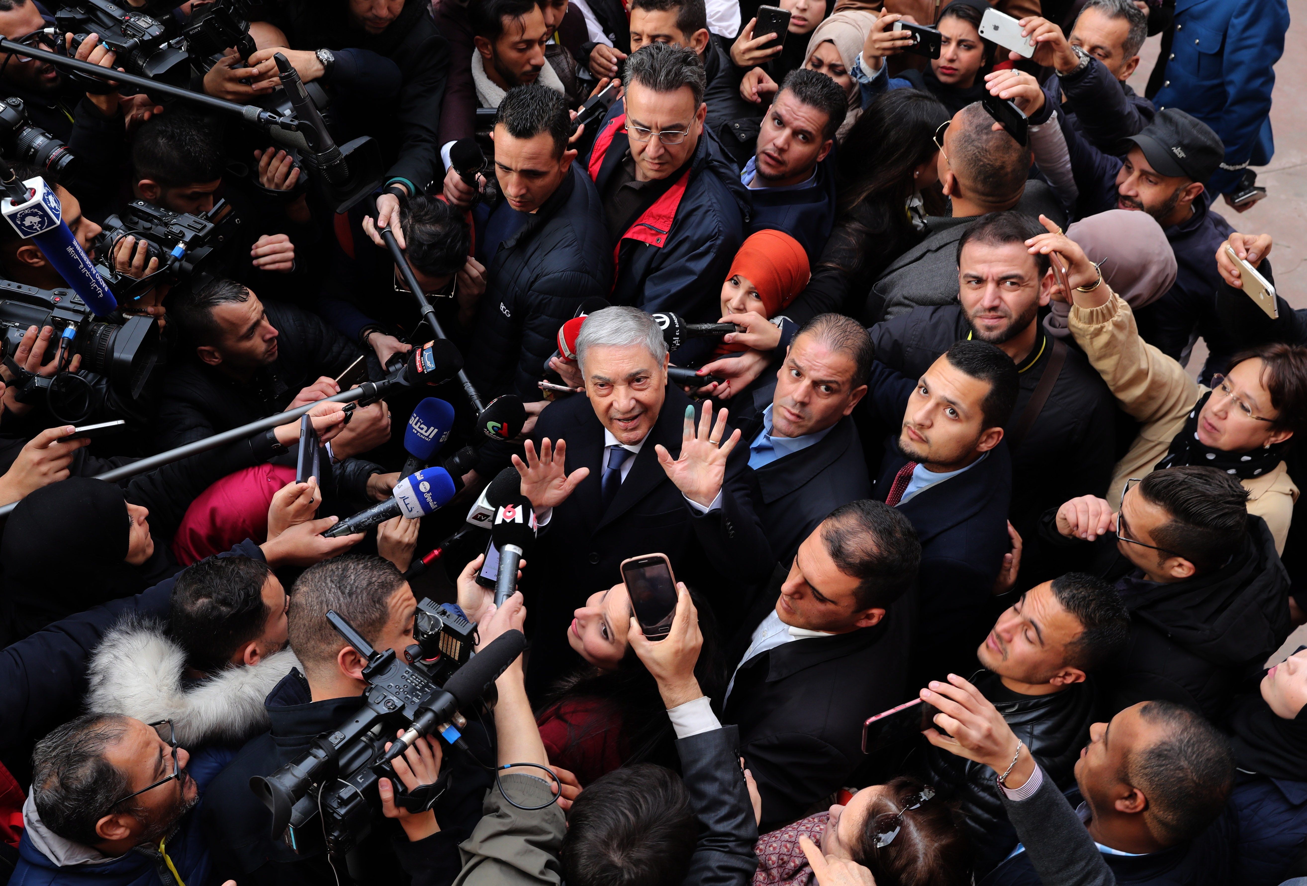 Tebboun, antic número dos de Bouteflika, elegit nou president d'Algèria
