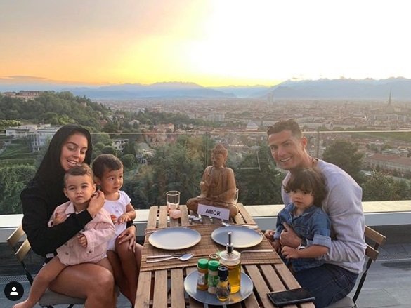 cr7 y familia