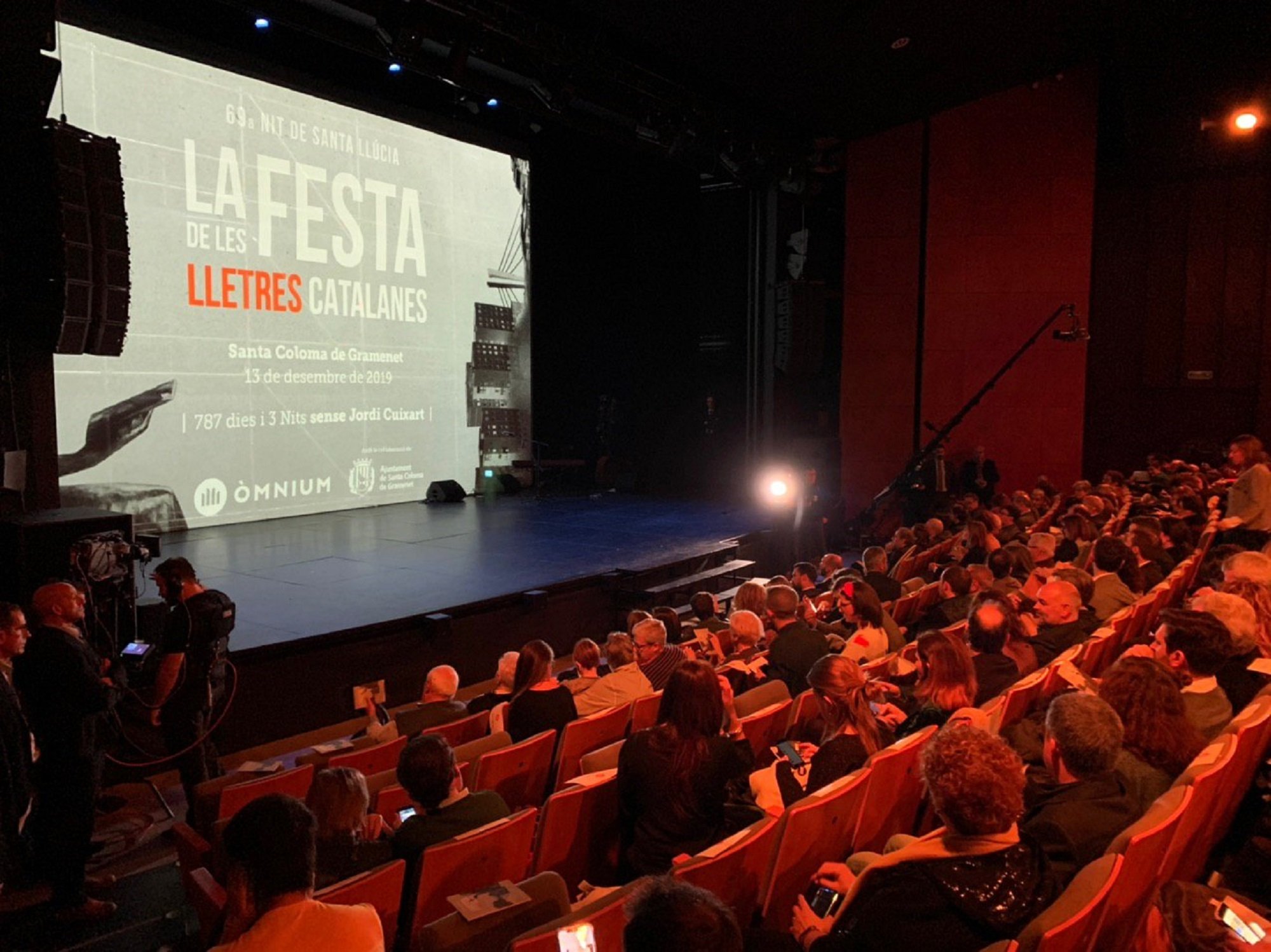 Crits de "llibertat" a la 69a Festa de les Lletres Catalanes d'Òmnium