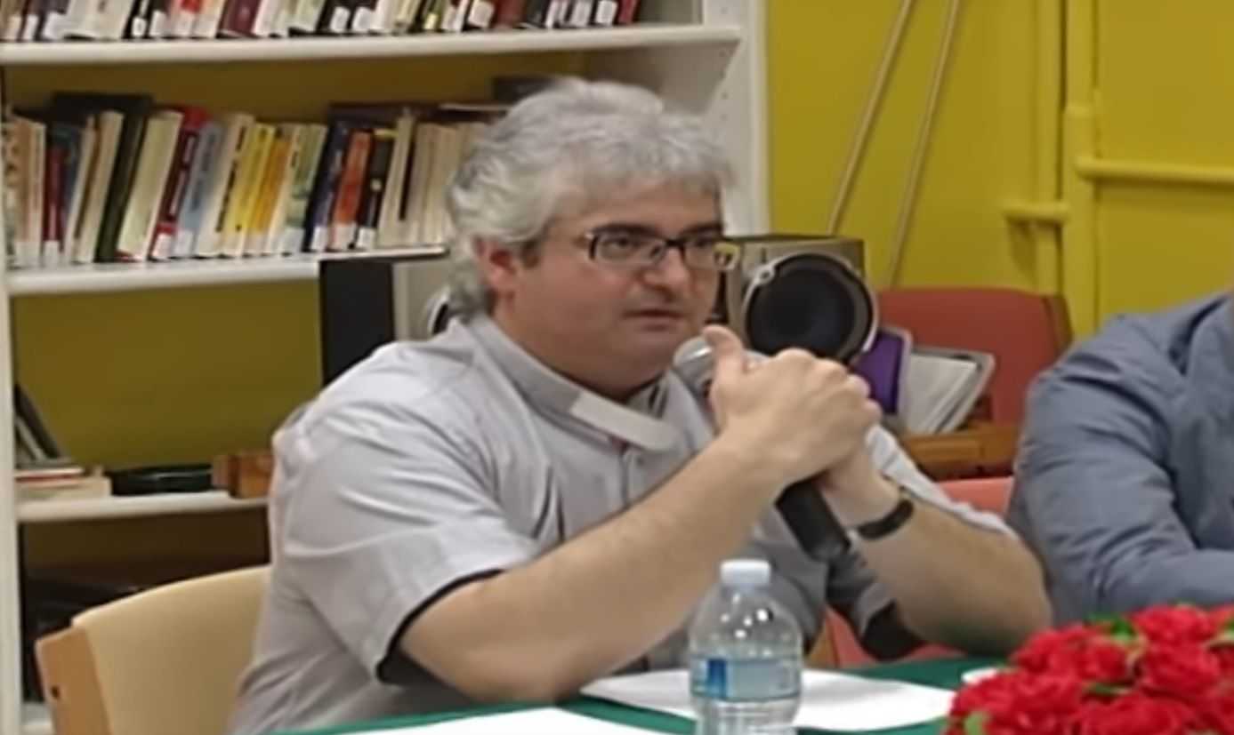 Un sacerdot italià amb 9 amants, investigat per incitar a la prostitució