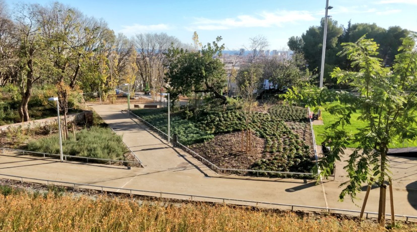 Se inauguran los jardines del Doctor Pla i Armengol, en Guinardó