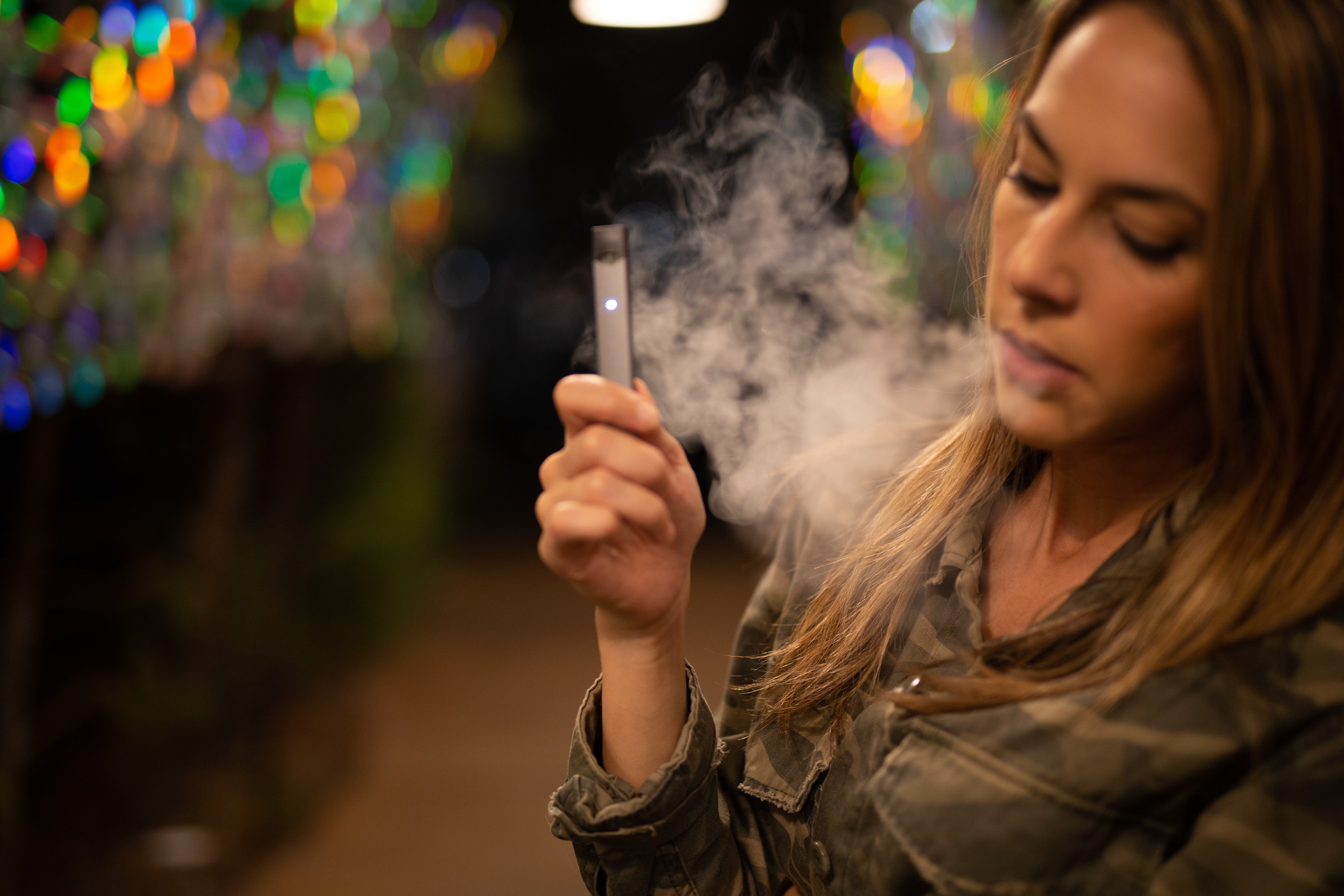 El sector del vapeig reclama a Brussel·les una regulació "més eficaç" per impedir l'accés a menors