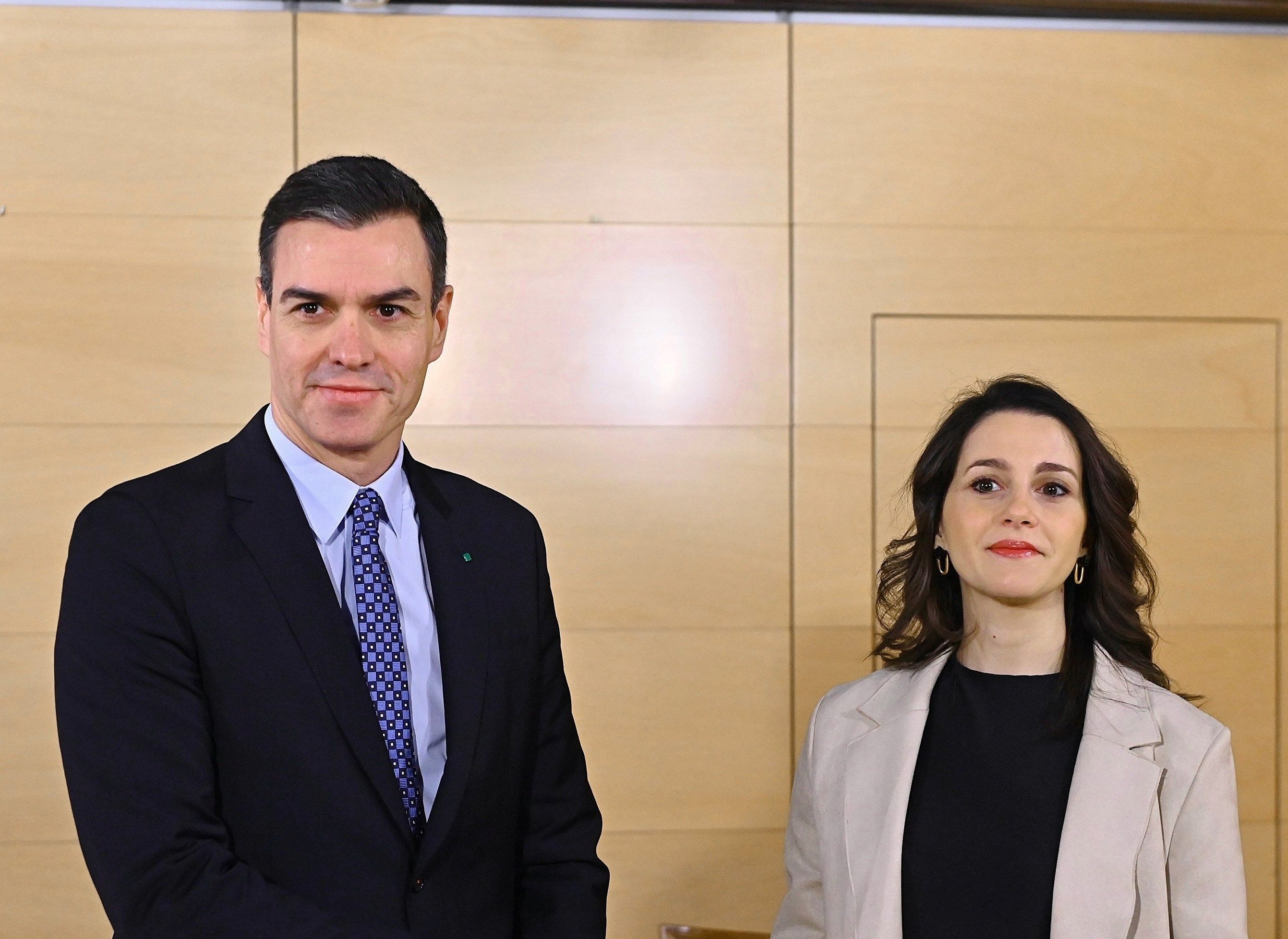 Sánchez confia a incorporar Cs i mantenir ERC a la seva majoria