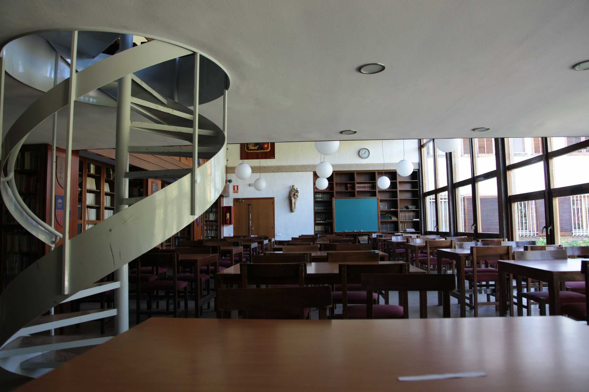 Una escuela de Sant Cugat estudia sanciones a tres alumnos por insultos racistas