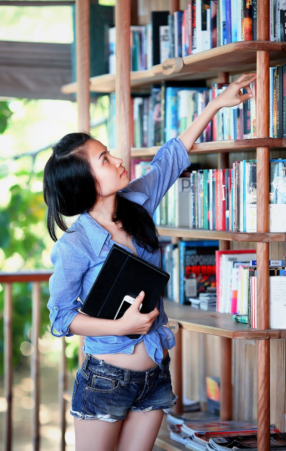 Mayoría de mujeres entre los estudiantes universitarios, pero sólo son el 20% de los catedráticos