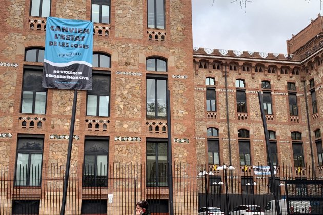 pancarta Tsunami consejería|conselleria Salud Marta Lasalas