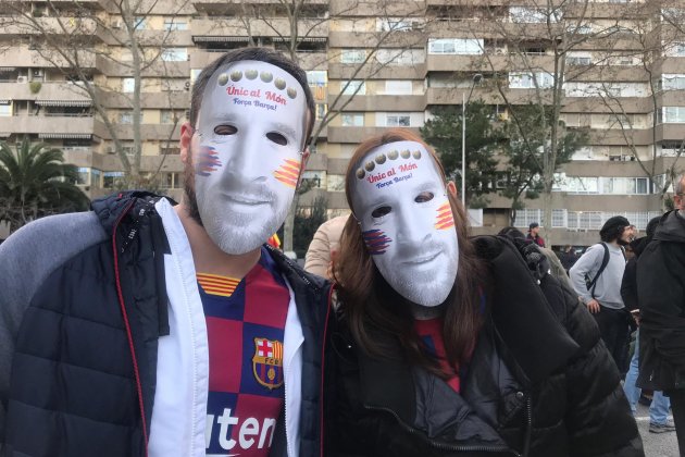caretas messis Clásico tsunami democrático - Gemma Liñán