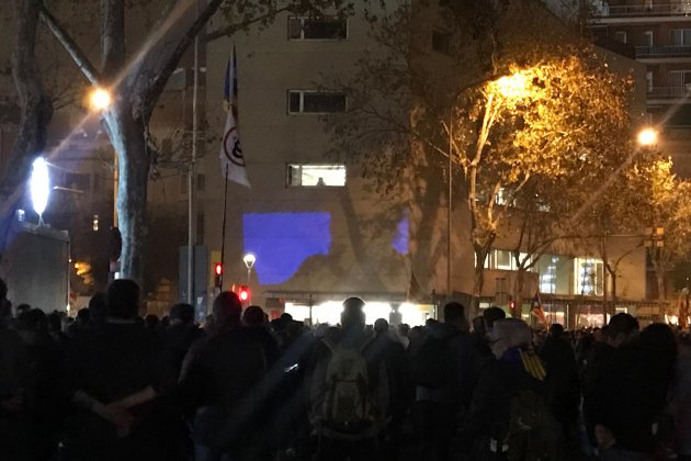 projeccio Clásico Tsunami travesía de las Corts - Gemma Liñán