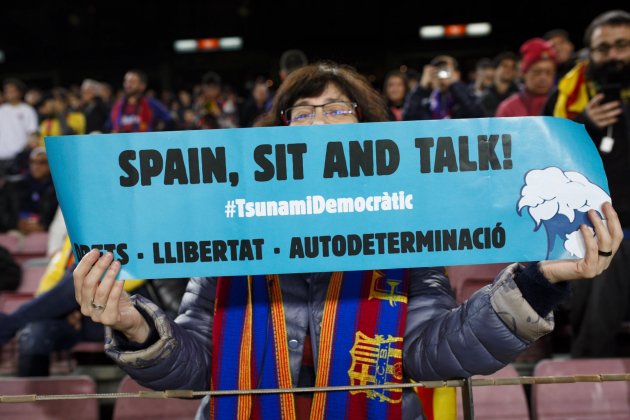 aficionada barça pancarta Tsunami Clásico Camp Nou - Mireia Comas