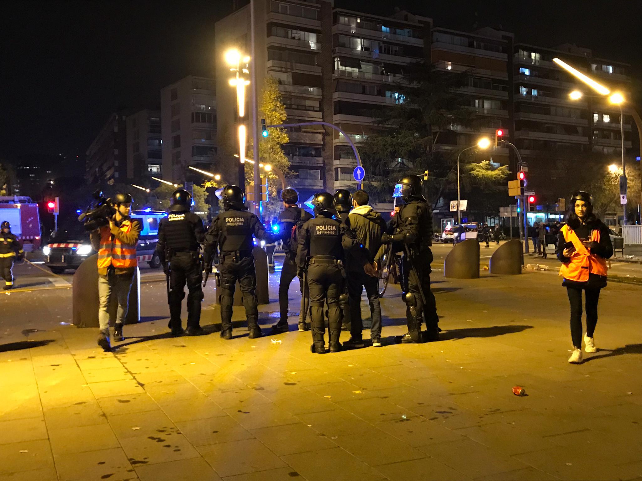 En libertad los diez detenidos por los disturbios en torno al Camp Nou