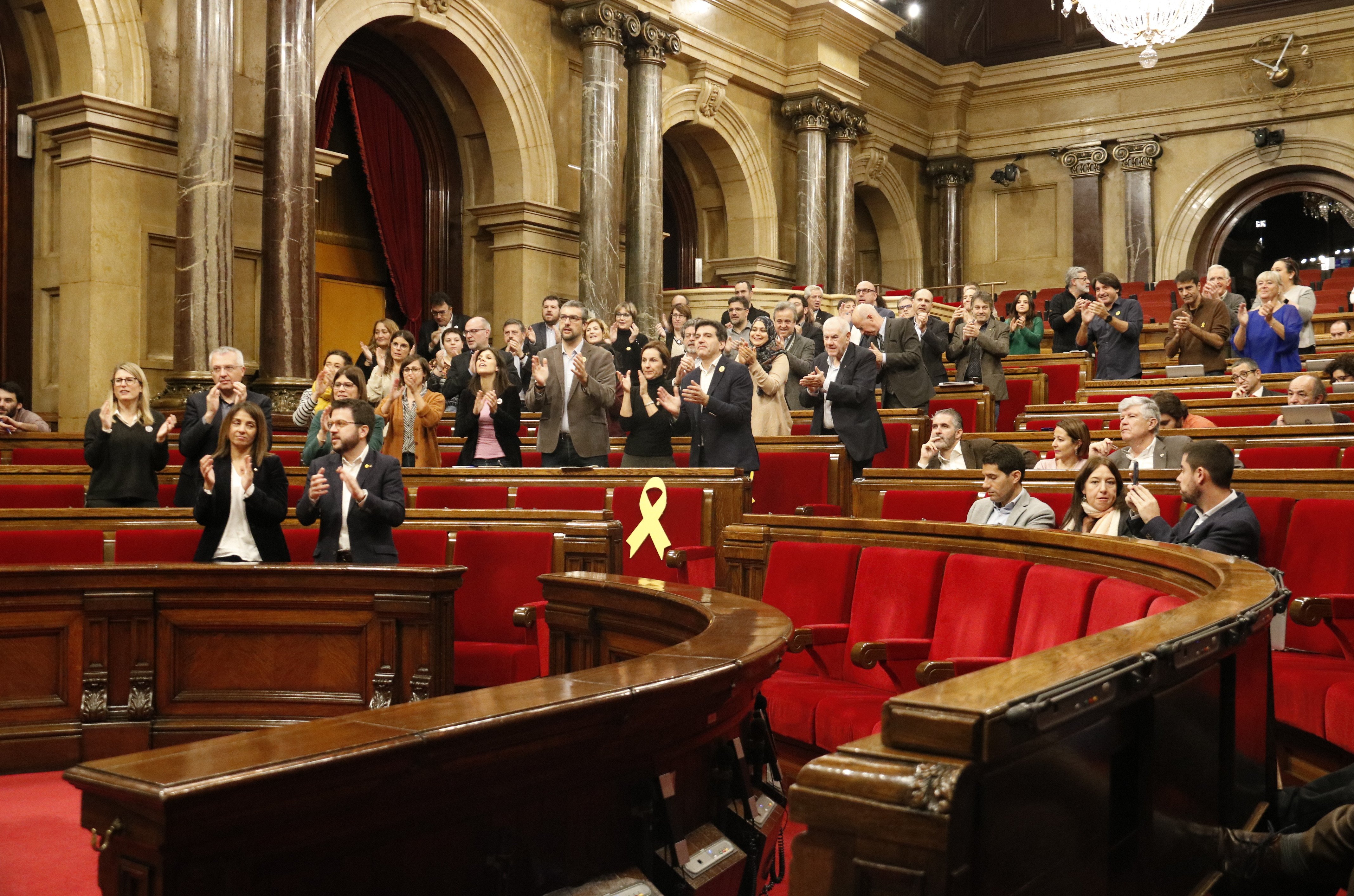 VÍDEO | Eufòria i crits de llibertat al Parlament per la sentència del TJUE