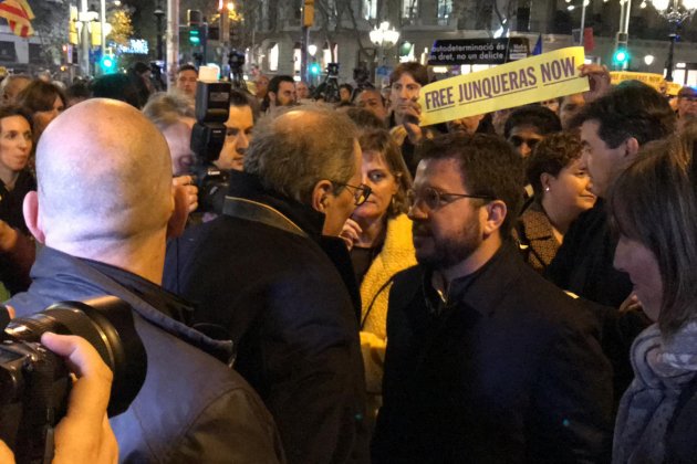 quim torra pere aragones mani seu ue tjue - carlota camps quim torra pere aragones mani seu ue tjue - carlota camps
