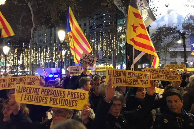 mani seu comissio europea ue - carlota camps mani seu comissio europea ue - carlota camps