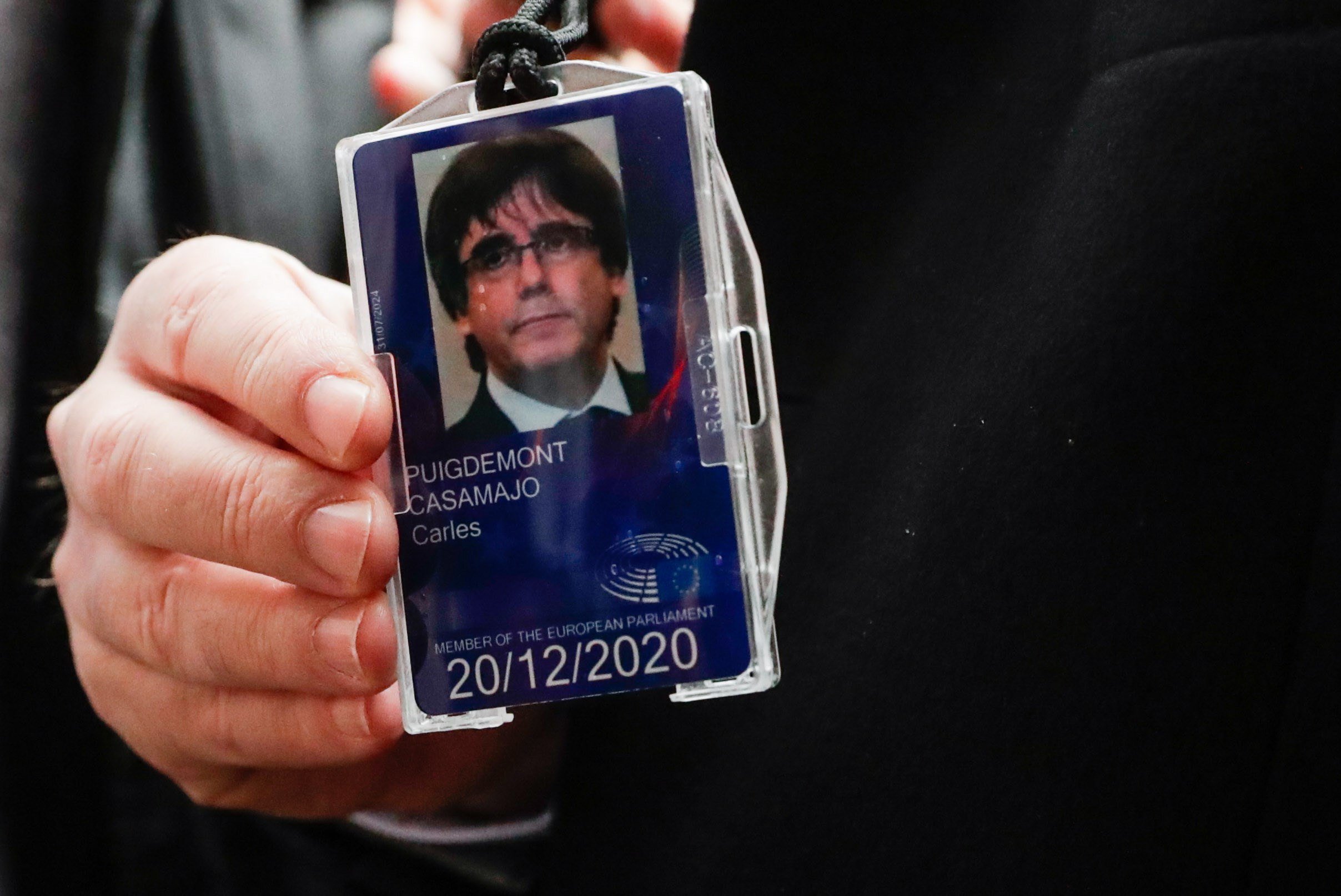 Vox treu salivera amb les fotos de Puigdemont i Comín