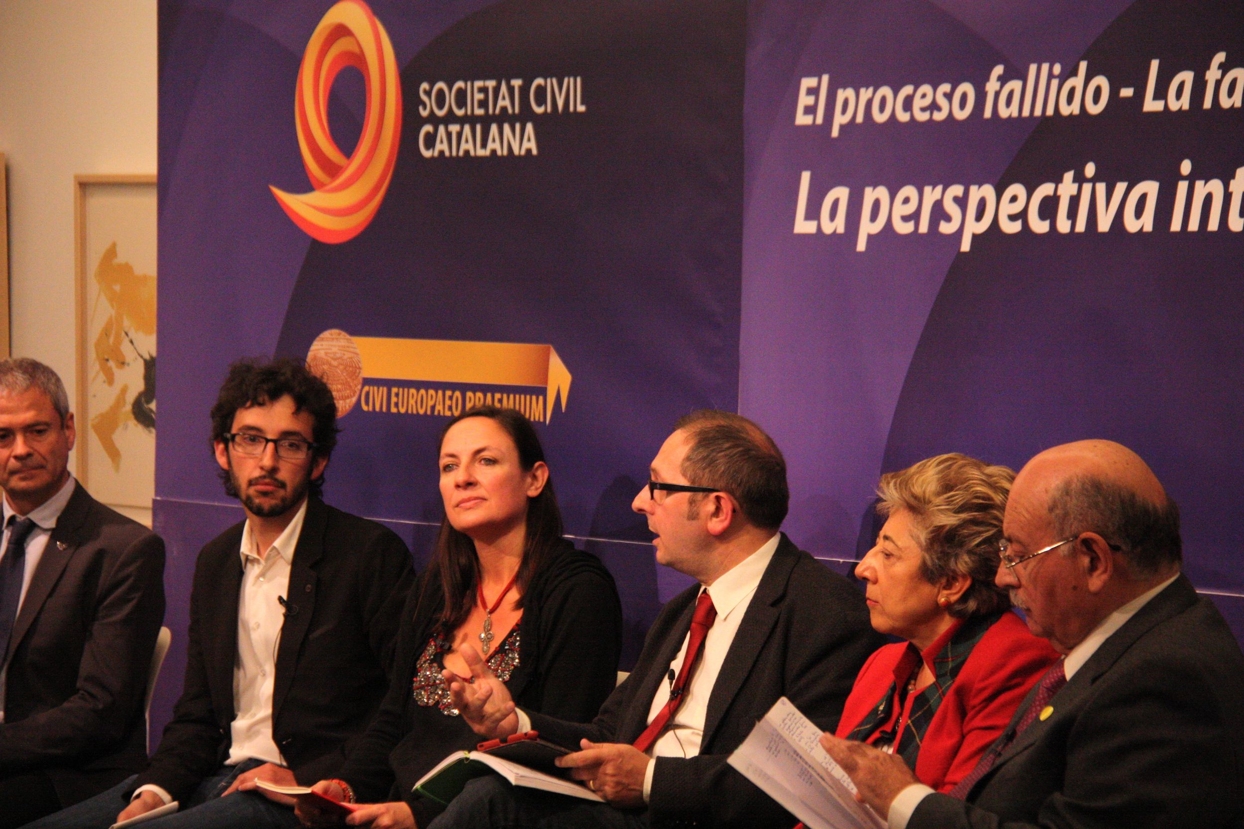 SCC convoca una manifestación para el 26-F "en defensa de la democracia"