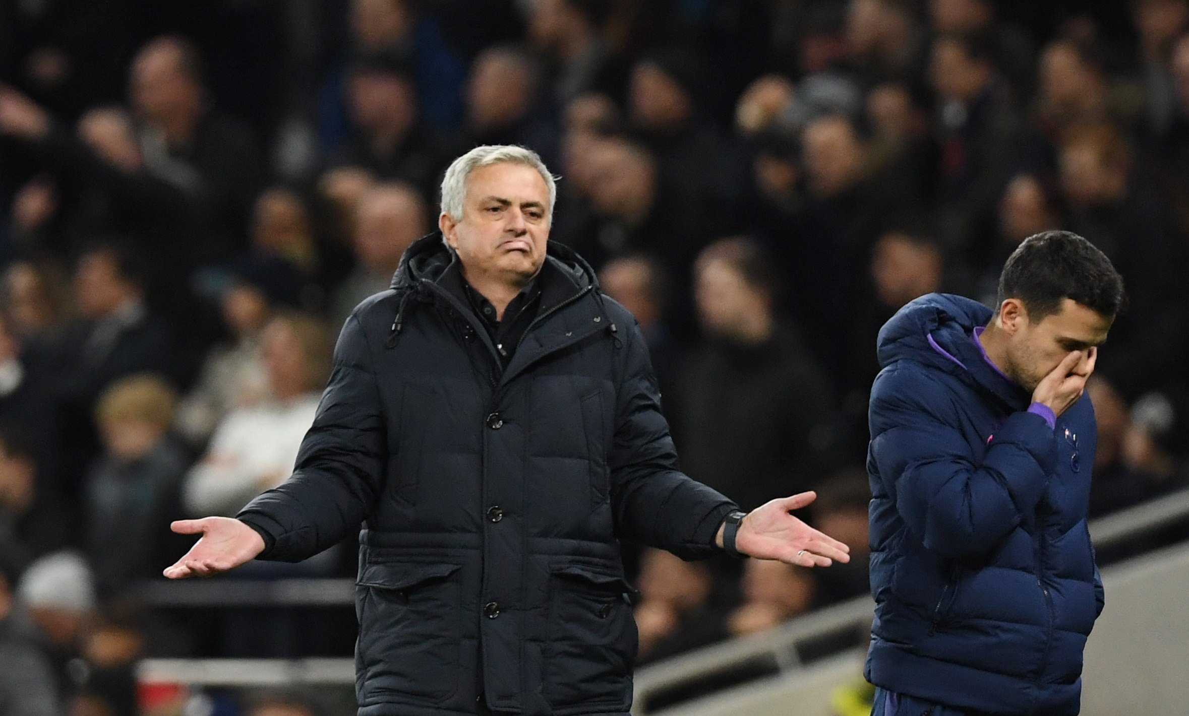 El Tottenham hace números para despedir a Mourinho: 40 millones de euros
