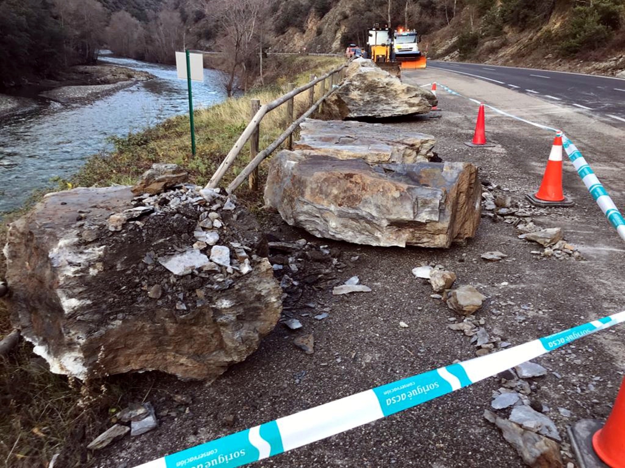 La C-13 entre Rialp y Llavorsí estará cortada hasta el domingo por la tarde