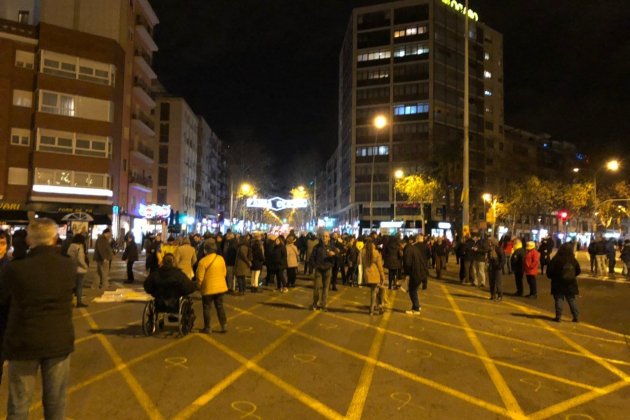 corte|trozo 76 meridiana - meridiana resiste