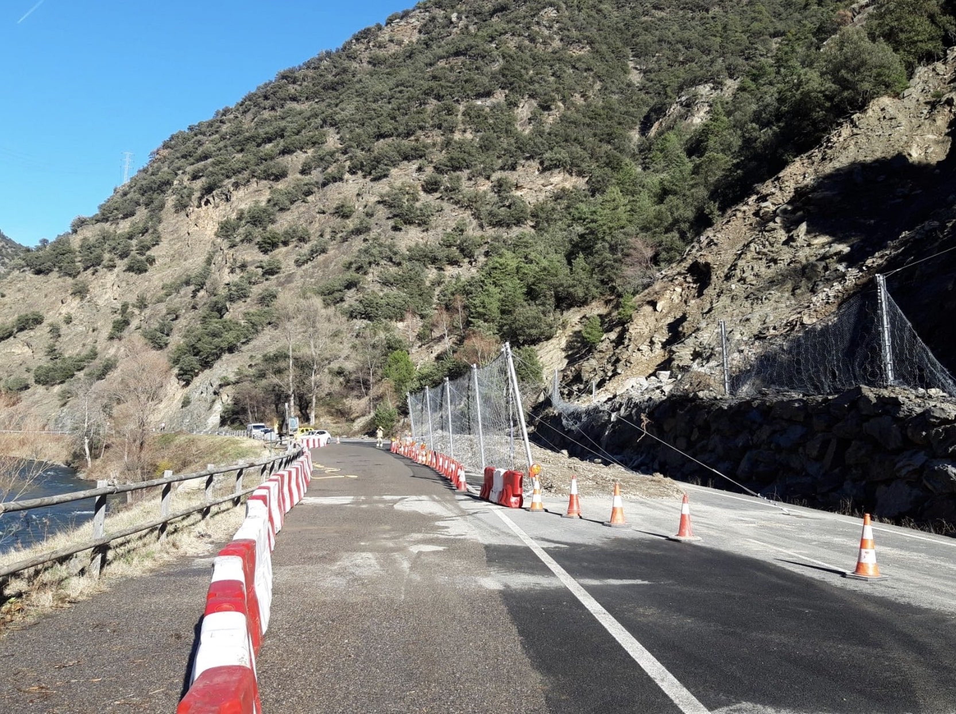 Reabierta la C-13 entre Rialp y Llavorsí después de 42 horas de corte