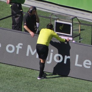 VAR (Sounder Bruce) VAR (Sounder Bruce)