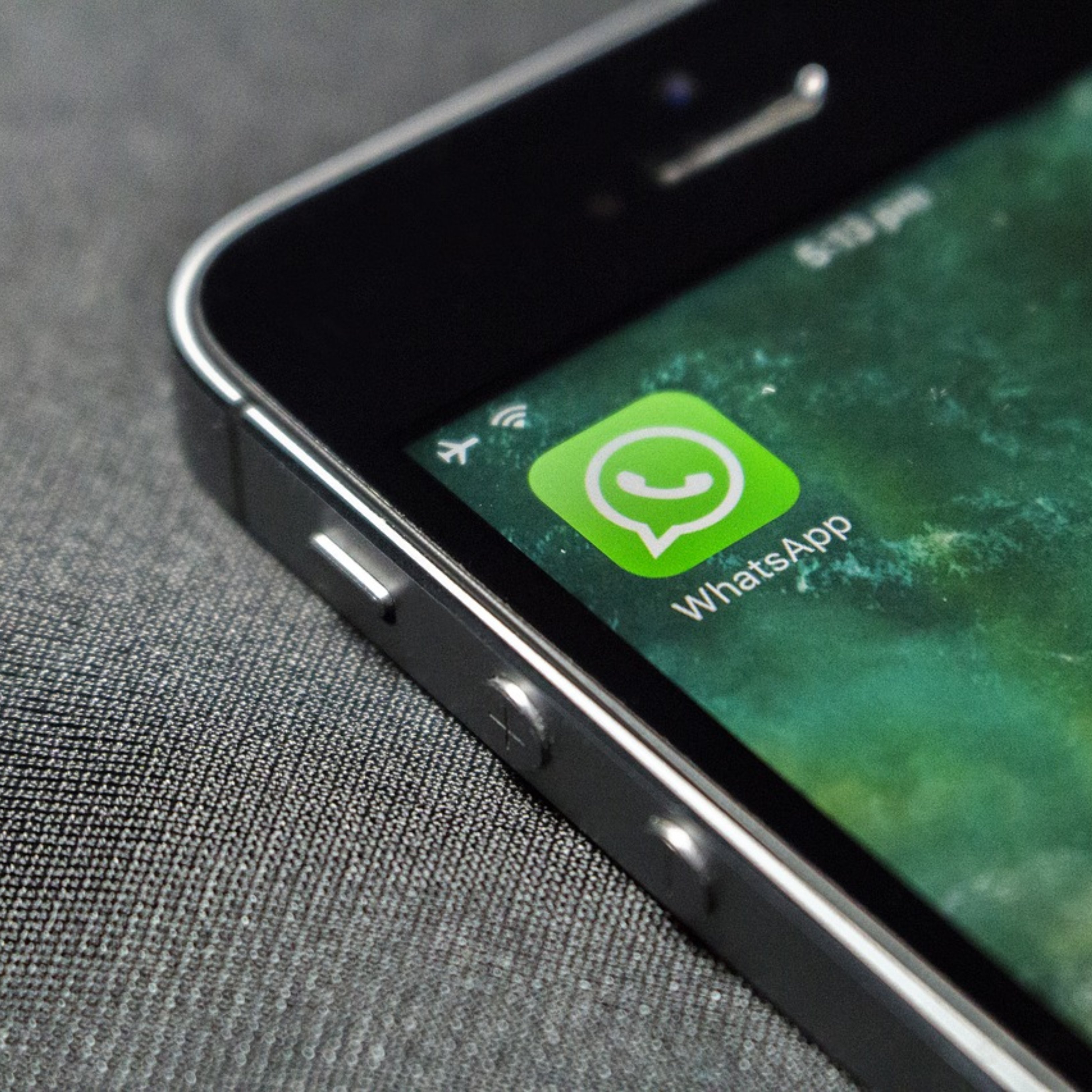 Whatsapp permite programar mensajes para que se envíen automáticamente