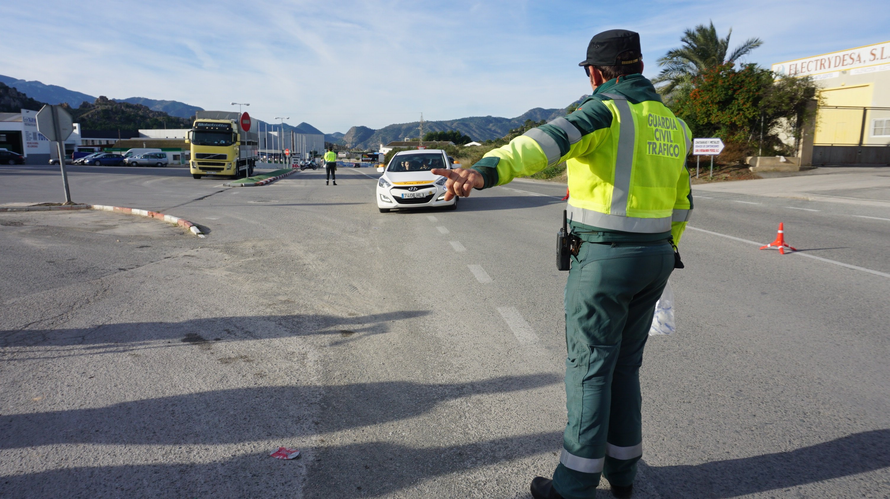 Topada amb la Guàrdia Civil per parlar en català al Pallars