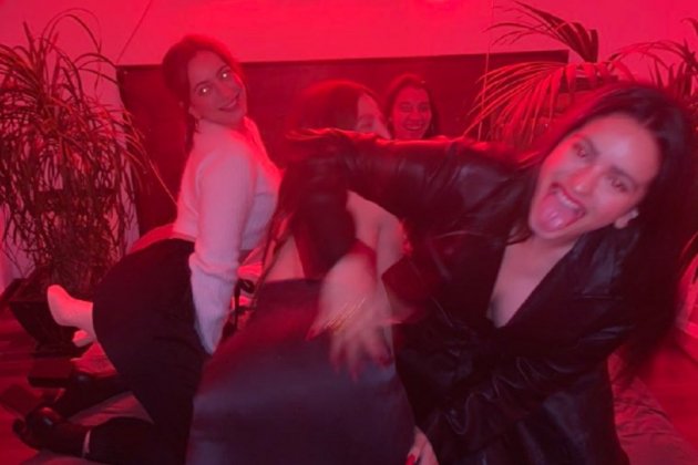 rosalia y amigas twerking portada