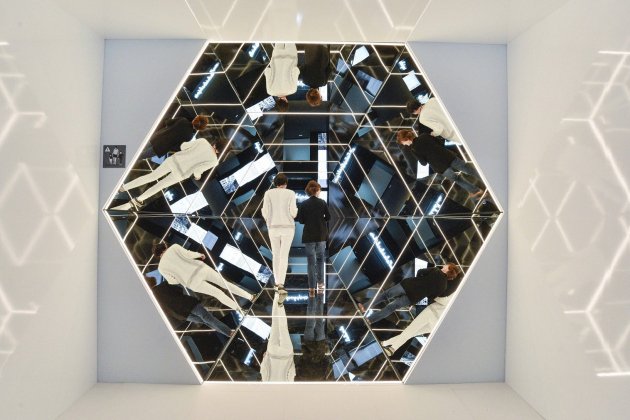 CosmoCaixa 2019 (expo Espejos. Dentro y fuera de la realidad) 03