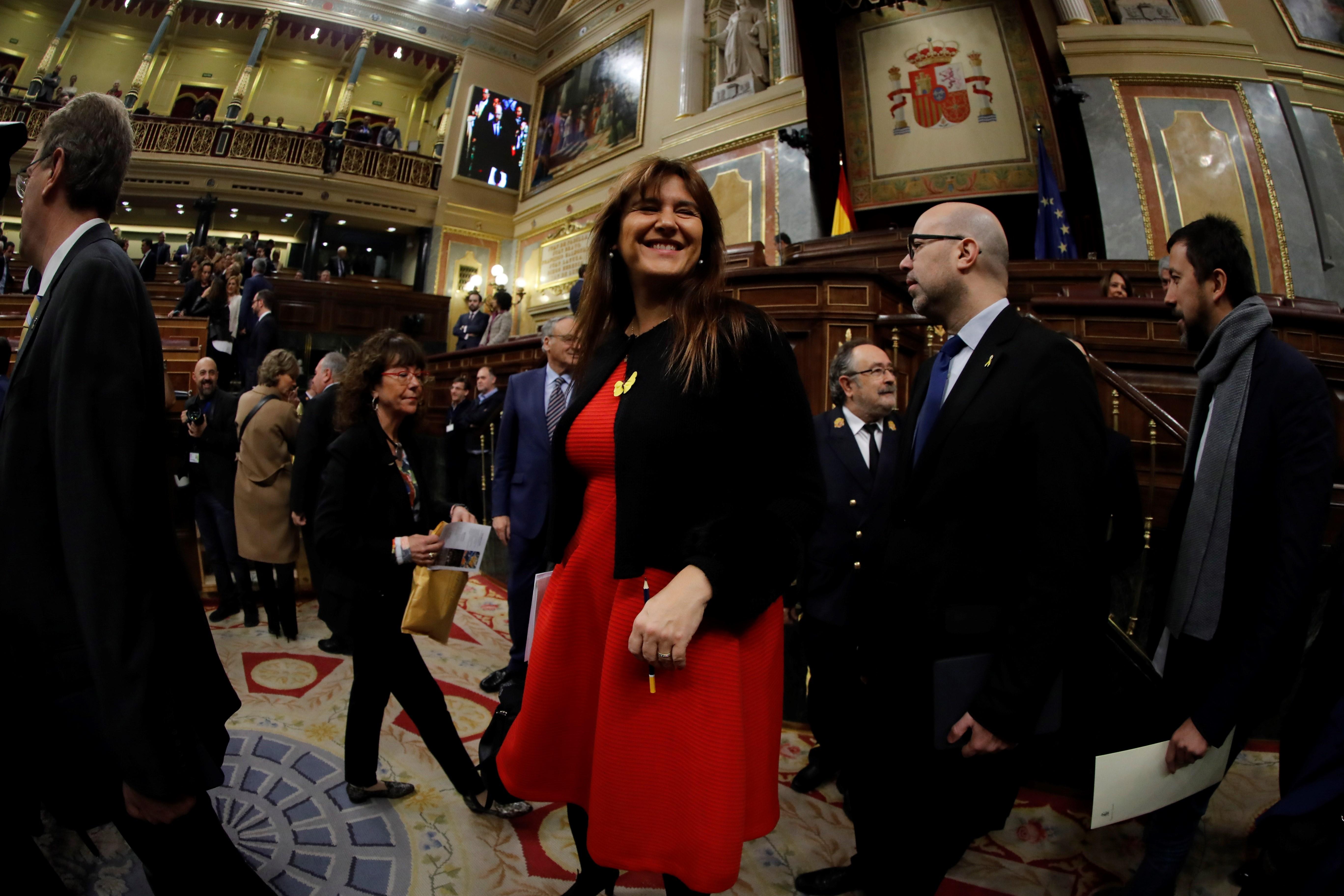 Los diputados de JxCat abandonan el pleno cuando Abascal pide detener a Torra