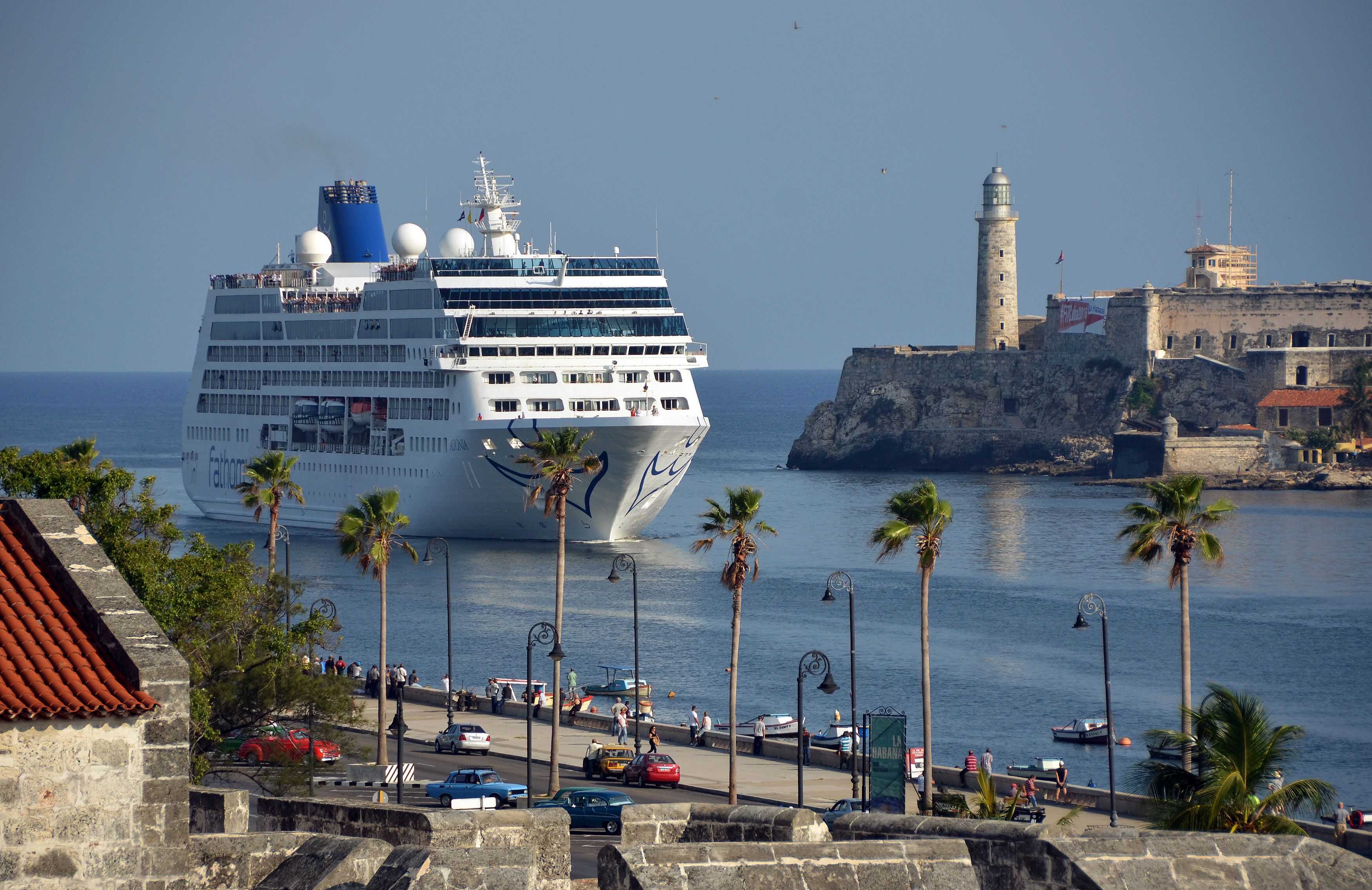 Arriba a Cuba el primer creuer procedent dels Estats Units en més de 50 anys