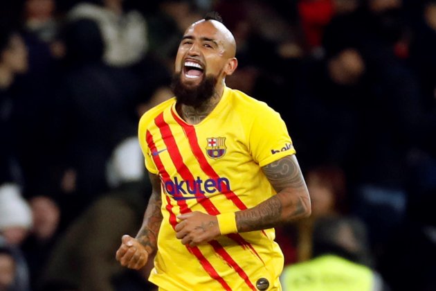 arturo vidal senyera efe