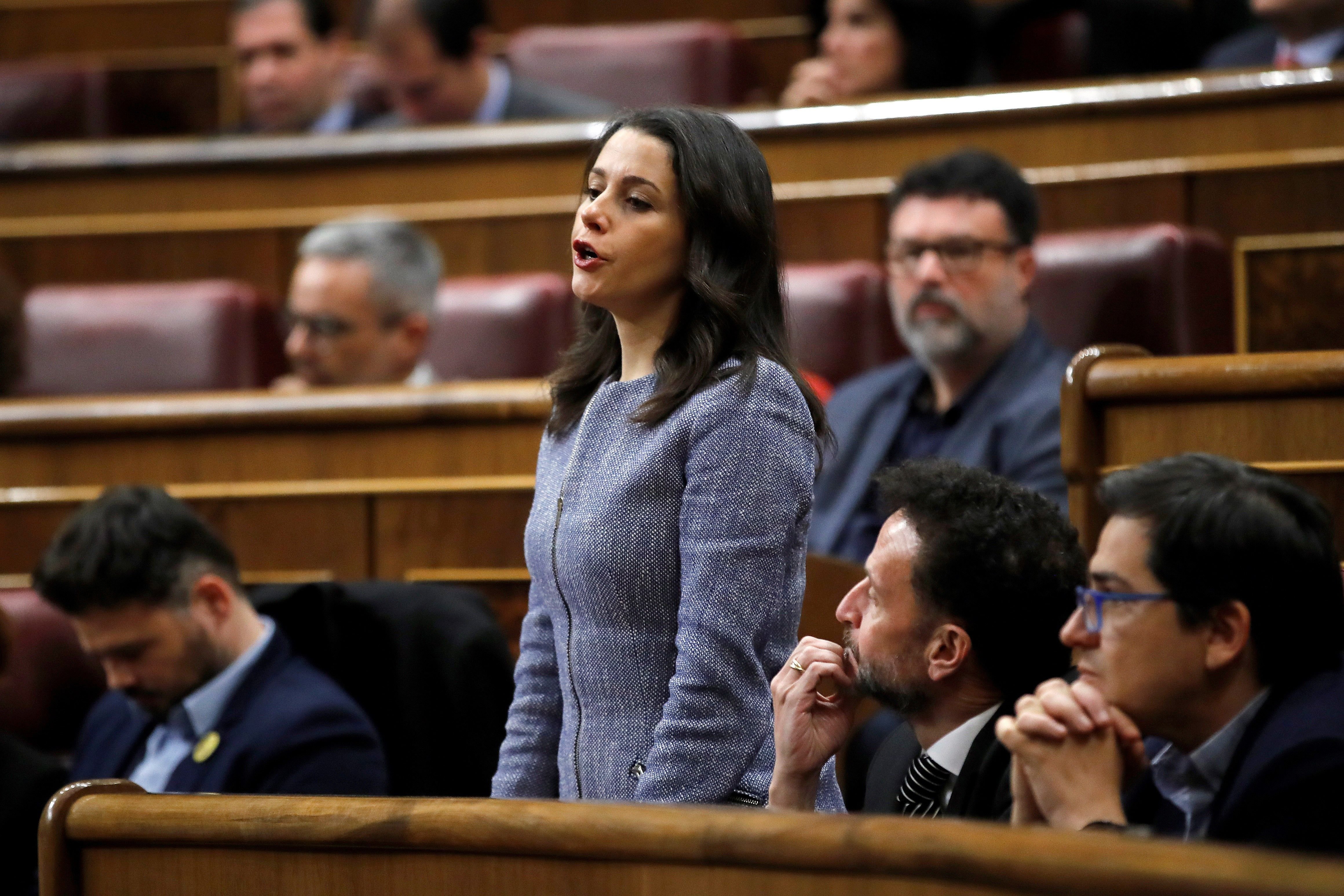 Rifirrafe entre el PP y Cs sobre si Arrimadas se ha marchado o no de Catalunya