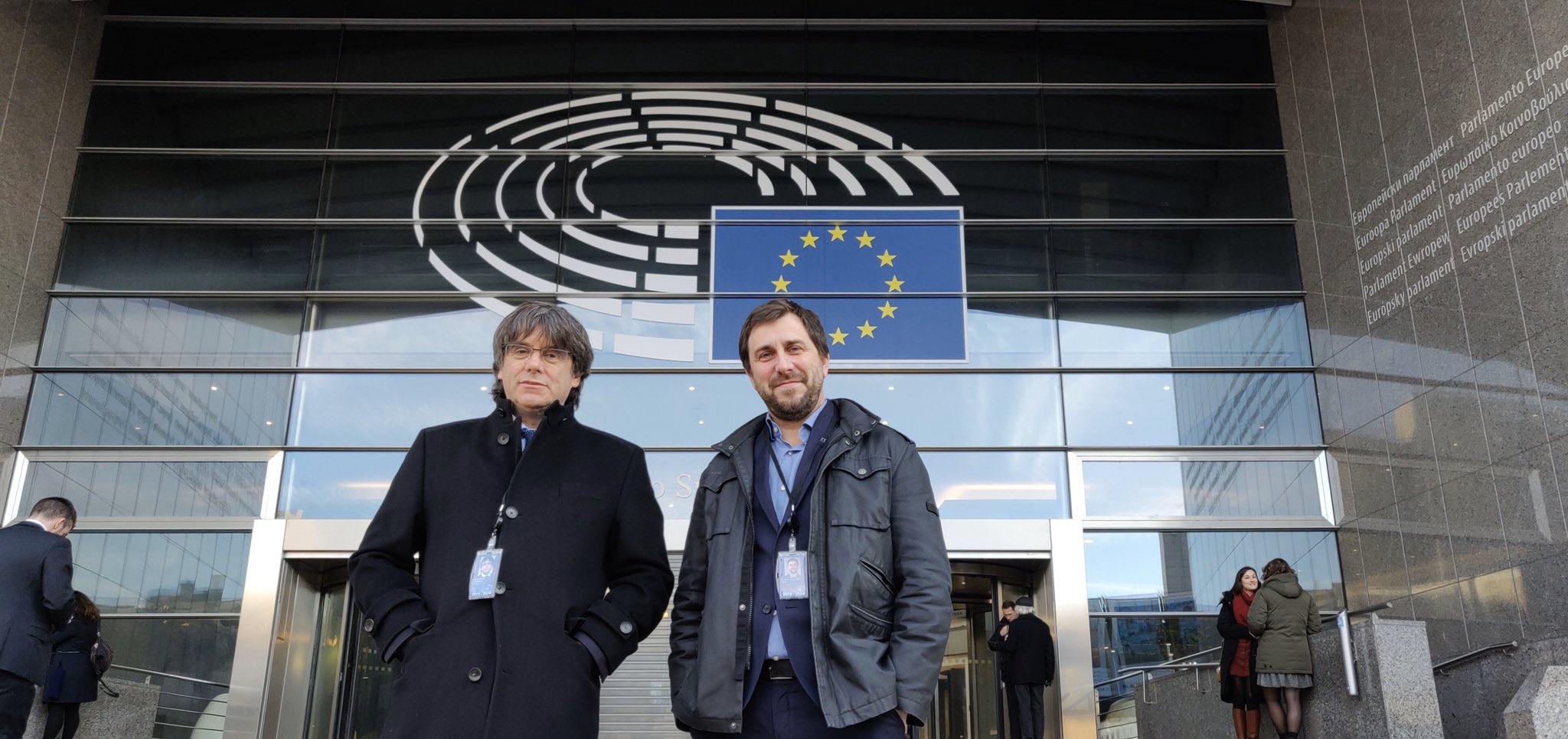 Puigdemont and Comín get definitive European Parliament passes