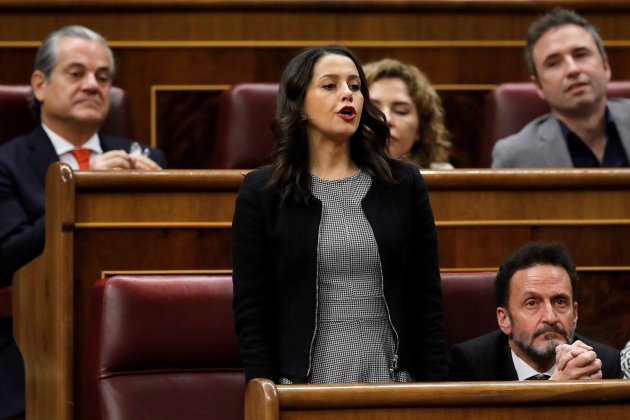 ines arrimadas vota NO en Sanchez EFE