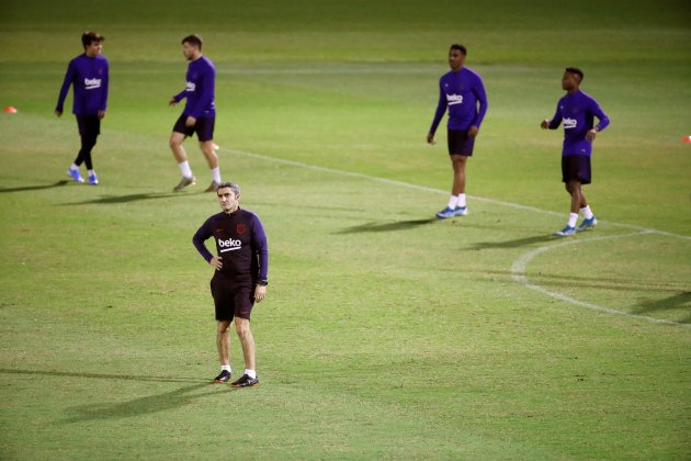 Ernesto Valverde entrenament arabia saudita Barca efe