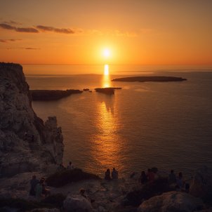 Indignación por los precios desmesurados de los vuelos a Menorca: hasta 900€