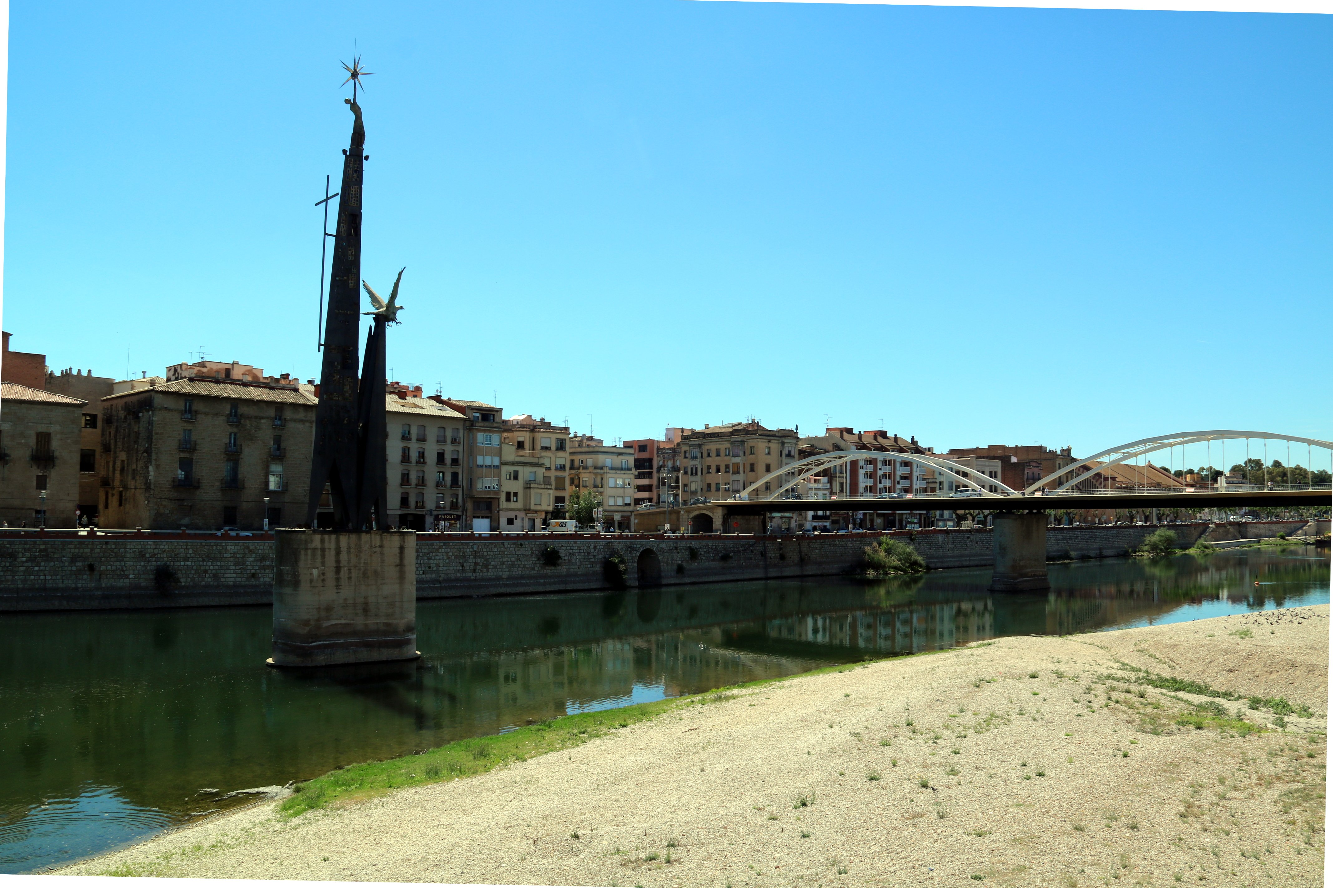 Así serán las obras para retirar el monumento franquista del Tortosa