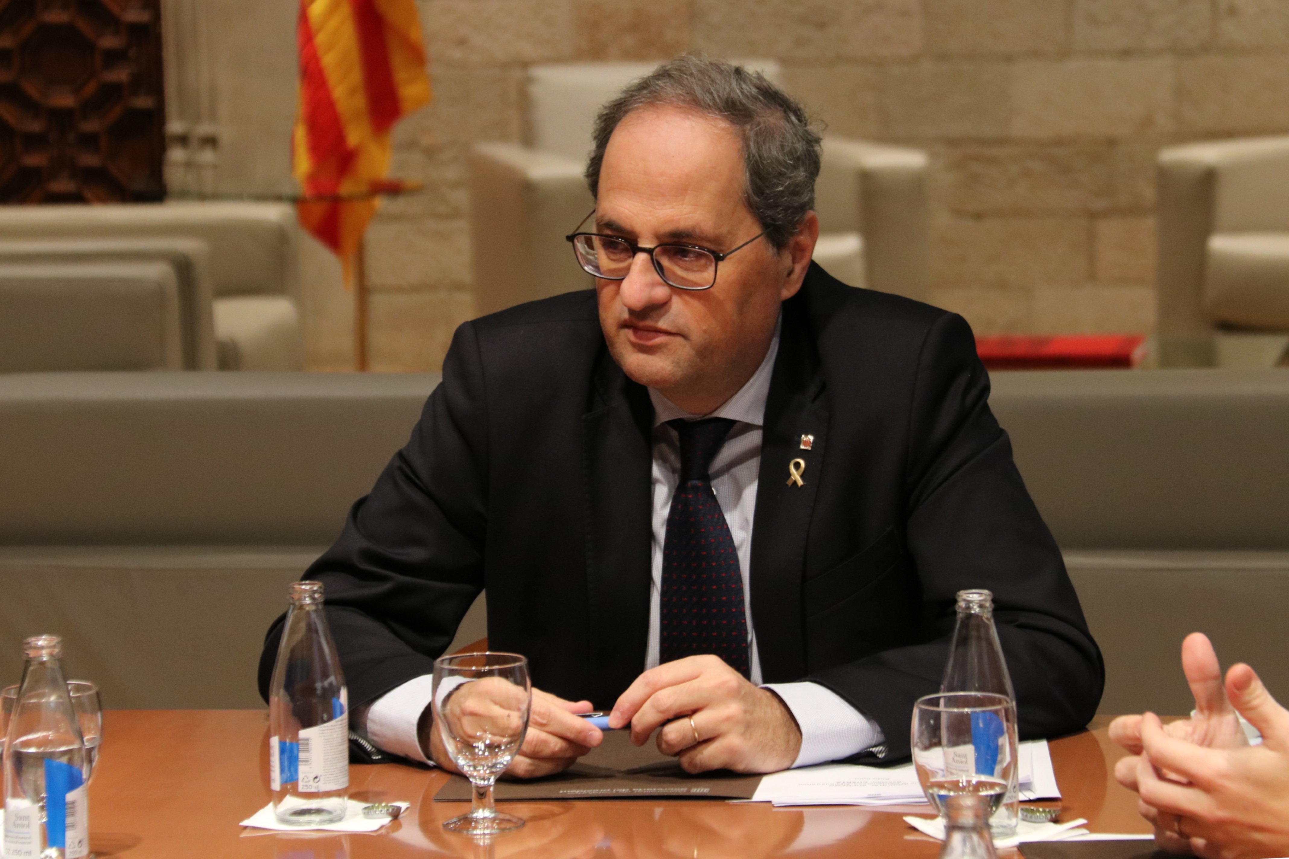 El Govern ha d'acatar la suspensió del president Torra?