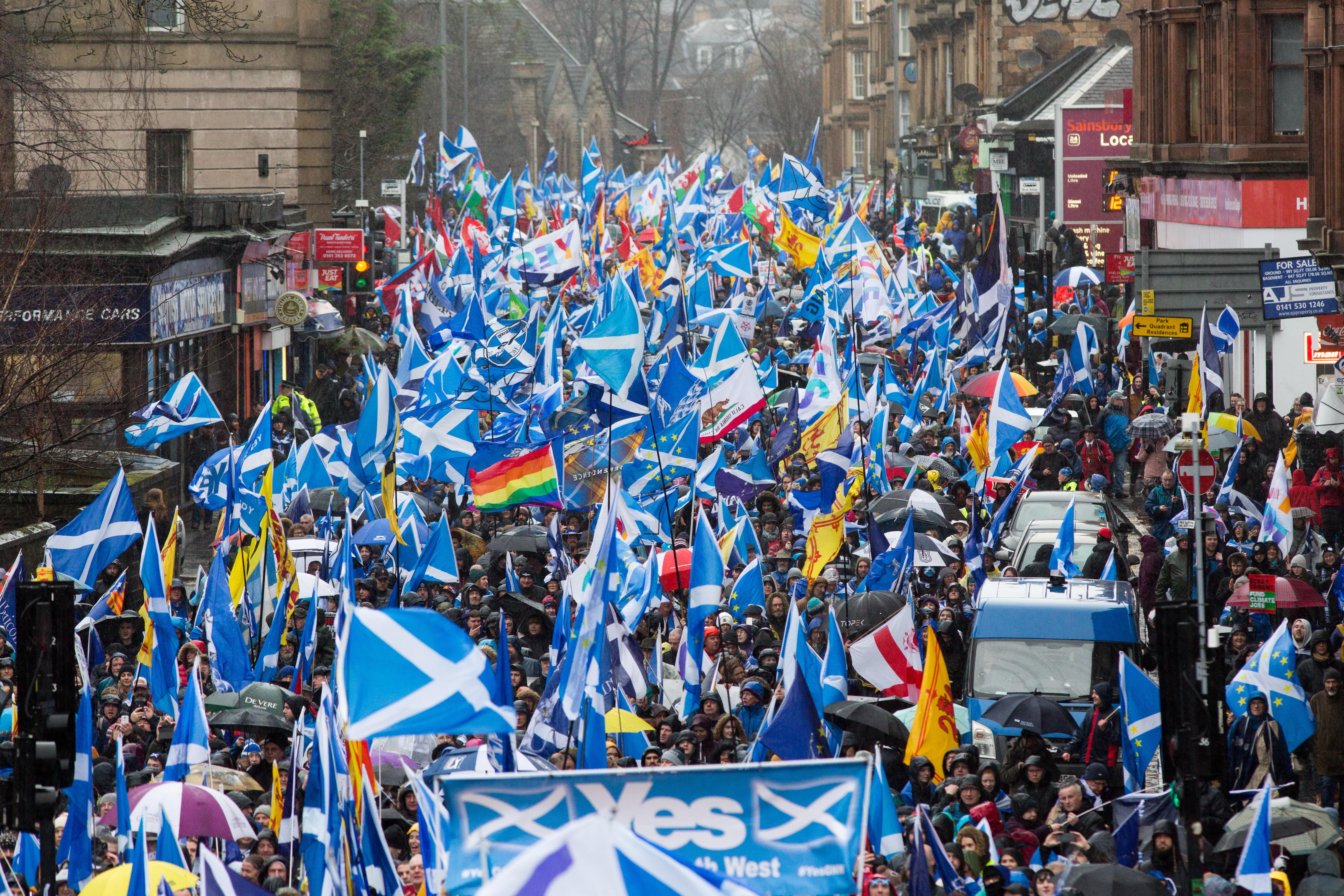 Masiva manifestación en Escocia a favor de la independencia